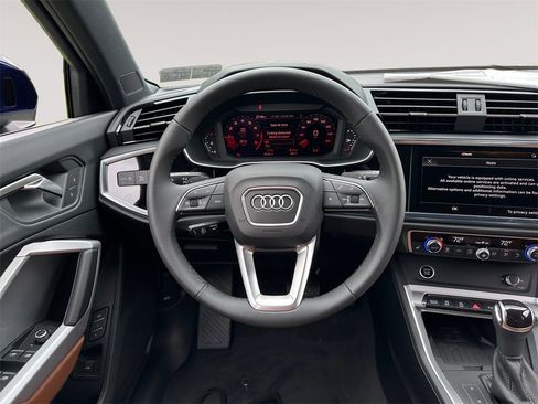 New 2025 Audi Q3 2.0T Premium image 12