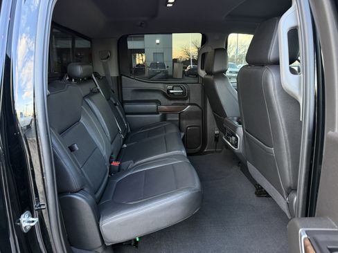 Used 2021 GMC Sierra 1500 SLT image 36