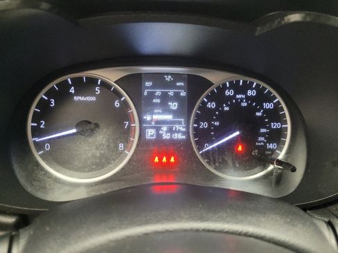 Used 2024 Nissan Versa S w/ Trunk Package FWD image 23
