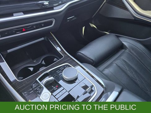 Used 2025 BMW X5 xDrive50e AWD/4WD image 20