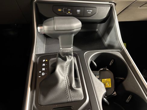 New 2026 Kia Carnival FWD image 20