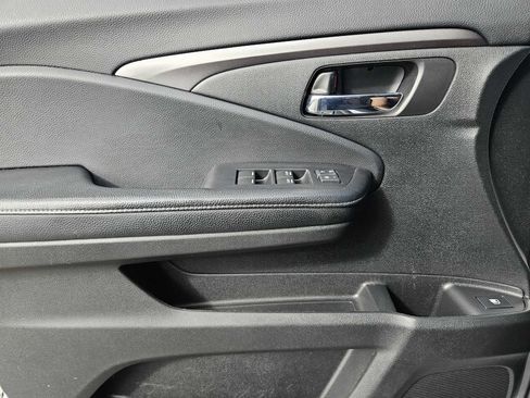 Used 2019 Honda Ridgeline RT image 22