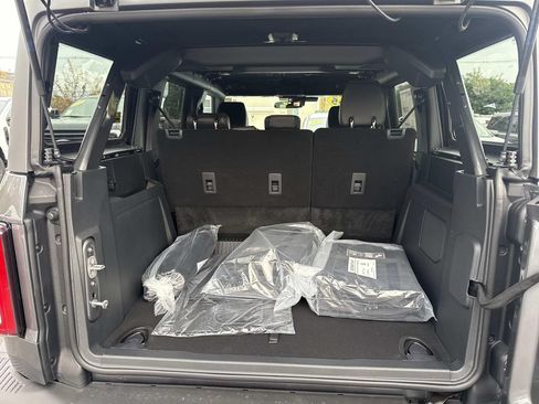 New 2025 Ford Bronco Badlands AWD/4WD image 4