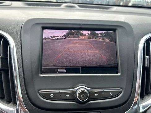 Used 2024 Chevrolet Equinox LS w/ LS Convenience Package FWD image 10