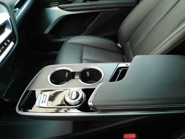 Used 2023 Cadillac Lyriq AWD image 46