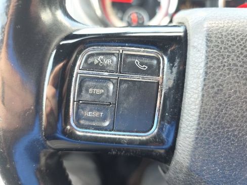 Used 2017 Dodge Grand Caravan SXT FWD image 17