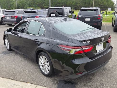 Used 2023 Toyota Camry LE FWD image 10