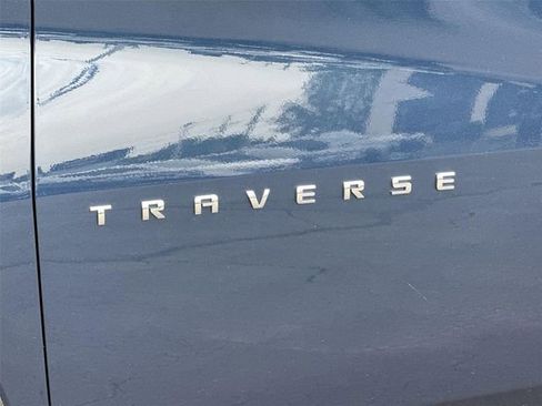 Certified 2023 Chevrolet Traverse LT FWD image 30