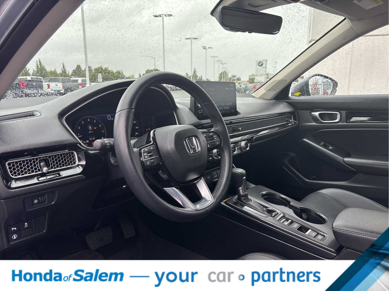 Used 2024 Honda Civic Touring image 2