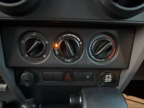 Used 2008 Jeep Wrangler X AWD/4WD image 15