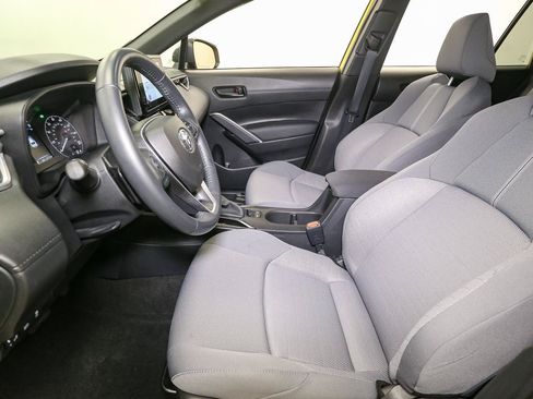 Used 2023 Toyota Corolla Cross AWD Hybrid image 46