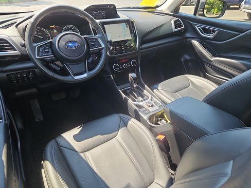 Used 2021 Subaru Forester Touring AWD/4WD image 3