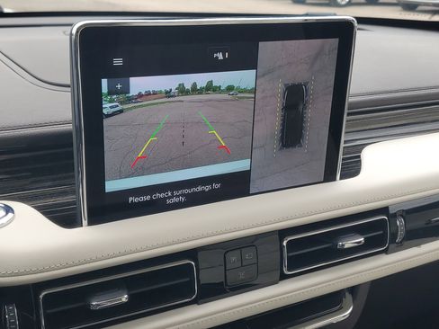 Used 2024 Lincoln Aviator Black Label w/ Dynamic Handling Package AWD/4WD image 15