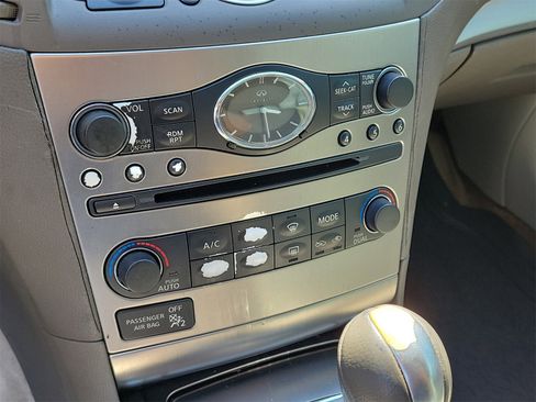 Used 2013 INFINITI G37 Journey w/ Premium Pkg image 23