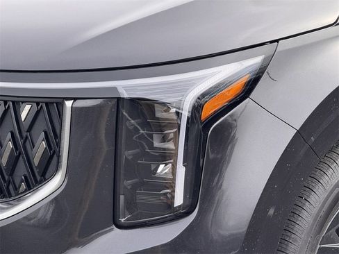 New 2026 Kia Carnival image 10