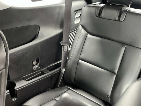 Used 2022 Ford Explorer XLT w/ Equipment Group 202A image 22