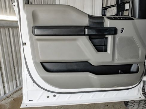 Used 2020 Ford F250 XL w/ Power Equipment Group AWD/4WD image 42