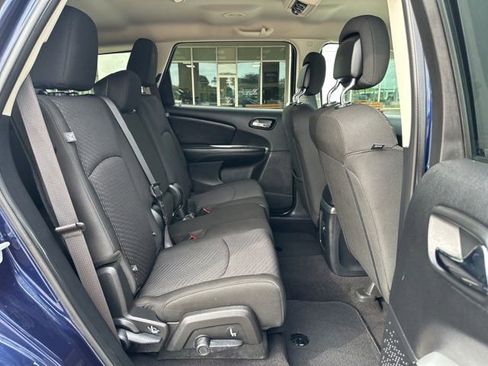 Used 2019 Dodge Journey SE w/ Connectivity Group FWD image 40