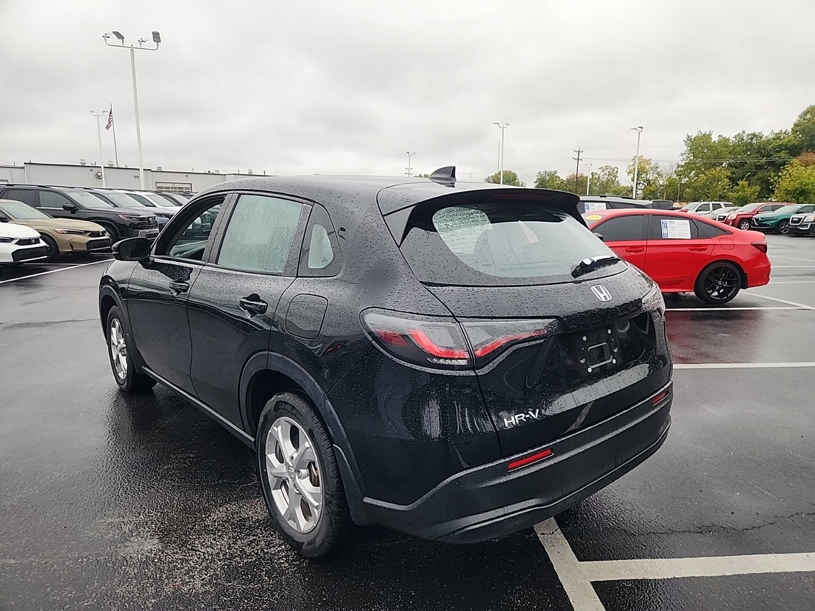 Used 2025 Honda HR-V LX image 6