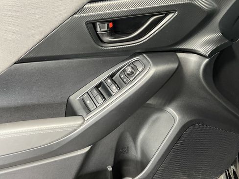 Used 2024 Subaru Crosstrek 2.0i Premium image 15