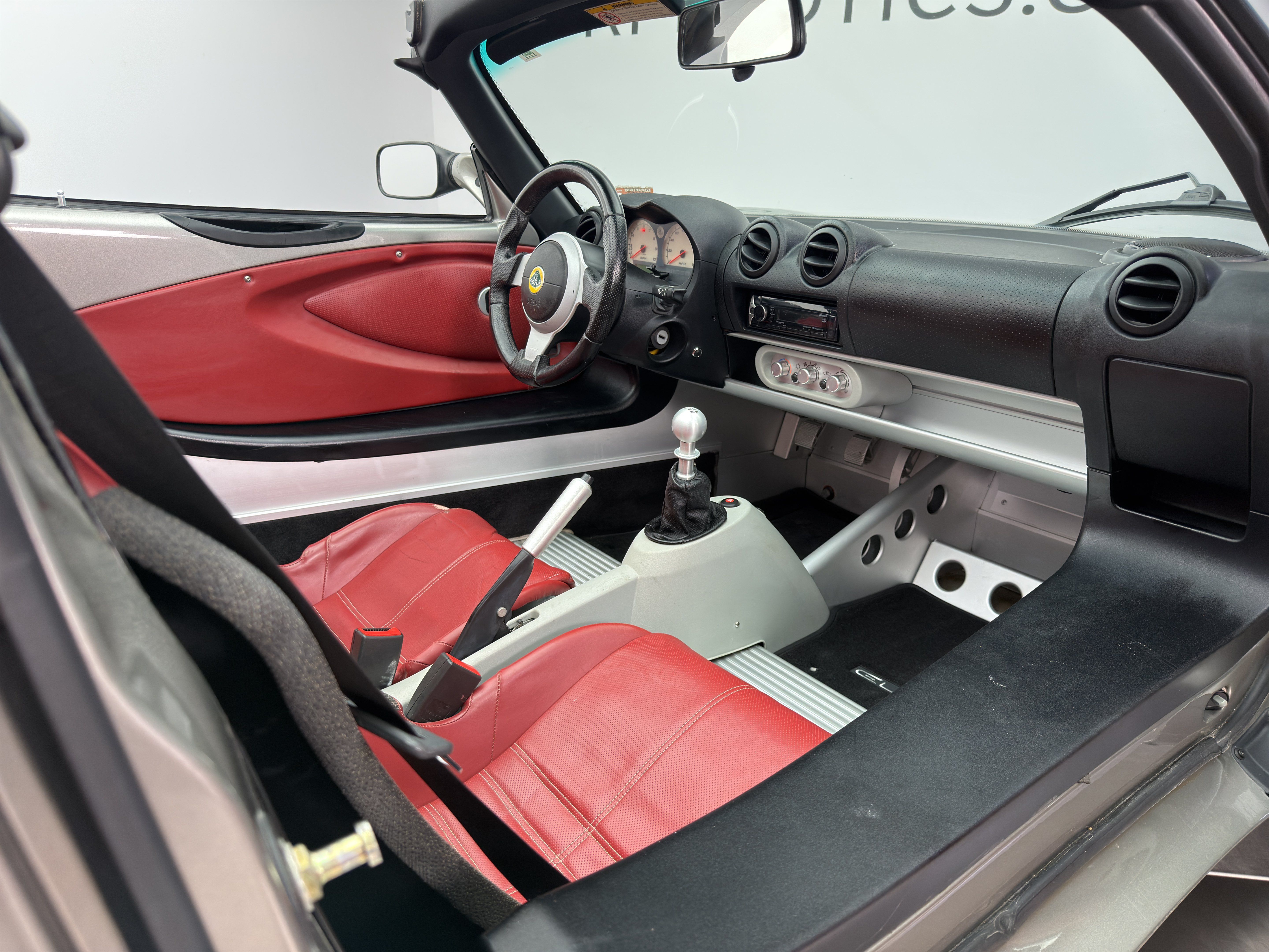Used 2005 Lotus Elise RWD image 26