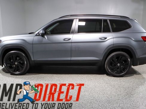 Used 2022 Volkswagen Atlas SE w/ Black Wheel Package image 10