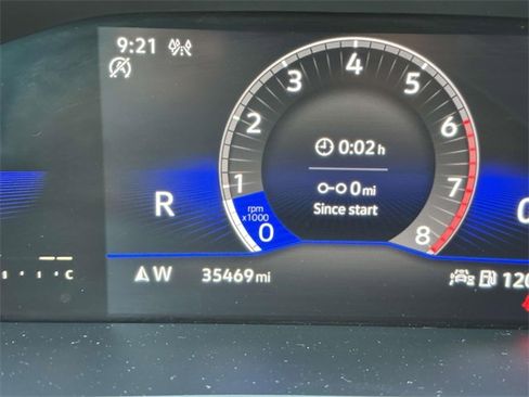 Certified 2022 Volkswagen Tiguan SE w/ Panoramic Sunroof Package image 25