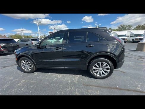 Used 2022 Cadillac XT4 Sport w/ Comfort Package image 5