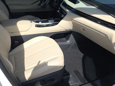 Certified 2023 INFINITI QX60 Luxe w/ Performance Audio Package AWD/4WD image 14