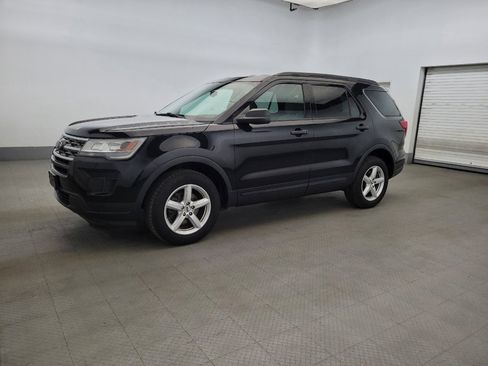 Used 2018 Ford Explorer 4WD w/ Class II Trailer Tow Package image 2