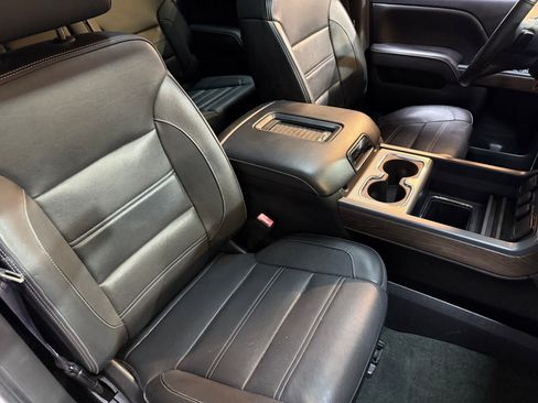 Used 2017 GMC Sierra 1500 Denali image 48