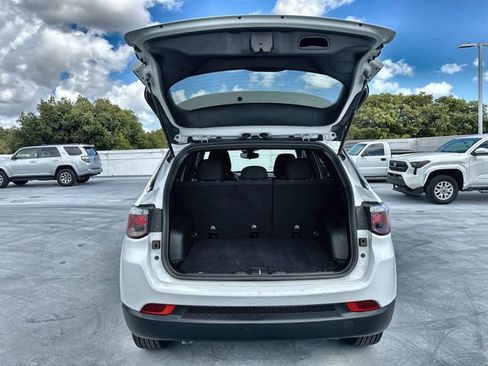 Used 2023 Jeep Compass Sport image 21