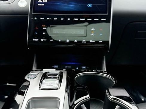 Used 2024 Hyundai Tucson Limited image 27