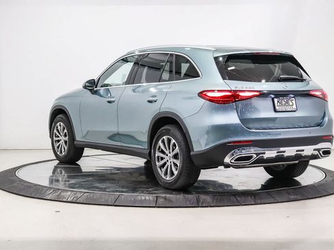 Used 2026 Mercedes-Benz GLC 300 image 2