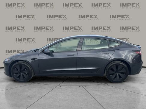 Used 2025 Tesla Model 3 Long Range image 2