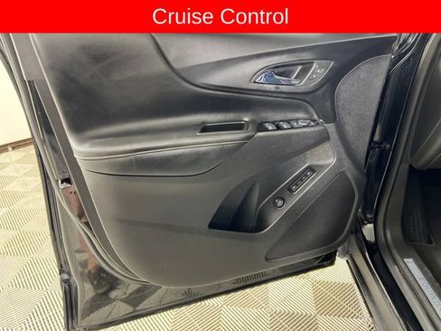 Used 2023 Chevrolet Equinox Premier FWD image 12
