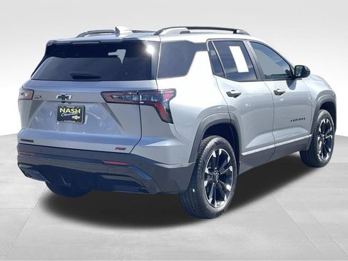 Used 2025 Chevrolet Equinox RS image 3