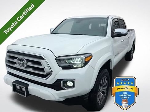 Used 2021 Toyota Tacoma Limited image 1