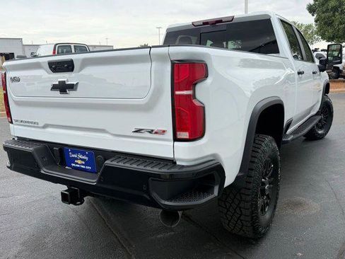New 2026 Chevrolet Silverado 2500 ZR2 AWD/4WD image 15