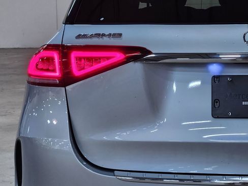 Used 2023 Mercedes-Benz GLE 53 AMG 4MATIC+ SUV image 20