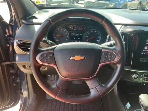 Used 2023 Chevrolet Traverse LT FWD image 16