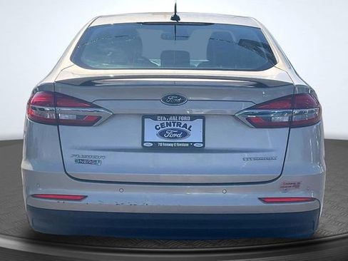 Used 2019 Ford Fusion Energi Titanium FWD image 4