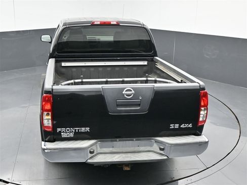 Used 2007 Nissan Frontier SE w/ SE Value Truck Pkg image 24