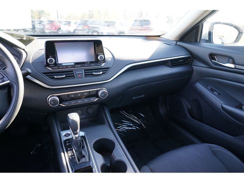 Used 2022 Nissan Altima 2.5 S image 21