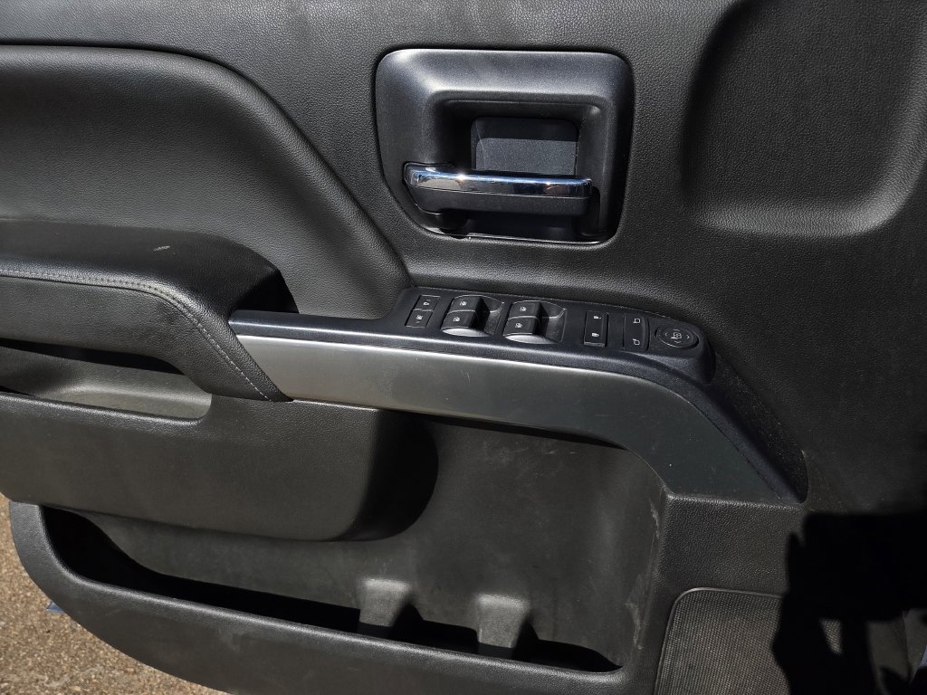 Used 2018 Chevrolet Silverado 1500 LT w/ All Star Edition AWD/4WD image 19