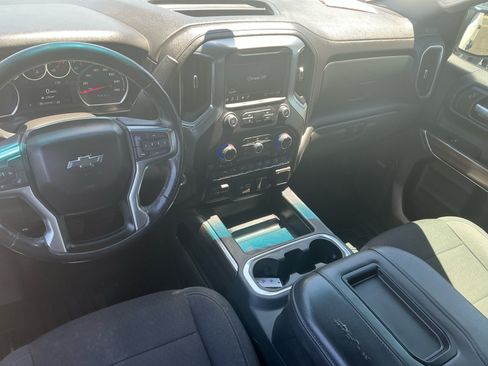 Used 2021 Chevrolet Silverado 1500 LT Trail Boss w/ Convenience Package II AWD/4WD image 20