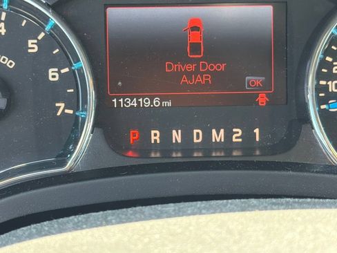 Used 2014 Ford F150 XLT w/ Equipment Group 302A Luxury AWD/4WD image 4