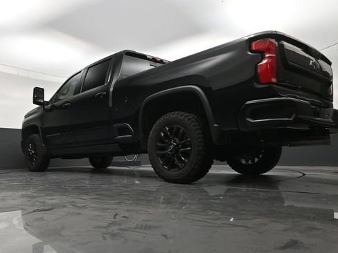 Used 2026 Chevrolet Silverado 2500 High Country w/ High Country Premium Package AWD/4WD image 21