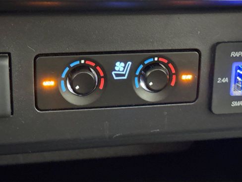 Used 2023 Toyota 4Runner Limited RWD image 8