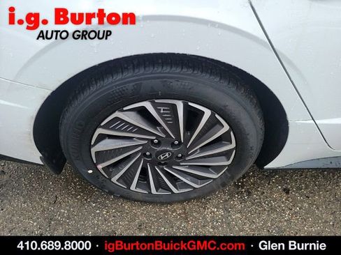 Used 2023 Hyundai Sonata Limited image 6